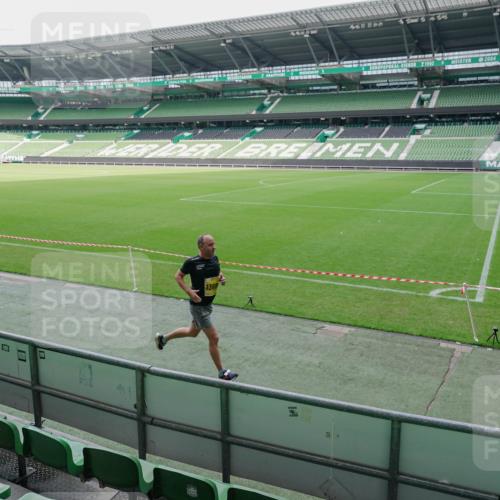 13.09.2026 - 21. swb-Marathon Bremen Michael Burmester http://msf.ph/oto/10488297 13.09.2026 10:20:51 Laufen im Stadion 10244, 10261, 10262, 10366, 10818, 10961, 10994, 11067, 11068, 11142, 11176, 11197, 11418, 11512, 11964, 12289, 12324, 12358, 12413, 12456, 12513, 12520, 12540, 13505, 13514, 13530, 13540, 13548, 13558, 13560, 13568, 13575, 13583, 13588, 13590, 13601, 13605, 13606, 13608, 13610, 13619, 13633, 13637, 10597, 12272, 12457, 12458, 13501, 13504, 13510, 13515, 13517, 13522, 13542, 13547, 13554, 13561, 13567, 13579, 13623, 13635 meine-sportfotos.de