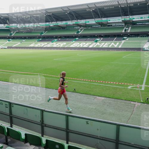 13.09.2026 - 21. swb-Marathon Bremen Michael Burmester http://msf.ph/oto/10488305 13.09.2026 10:21:23 Laufen im Stadion 10244, 10261, 10262, 10818, 10961, 10994, 11067, 11068, 11083, 11142, 11176, 11418, 11512, 11619, 11738, 11854, 11916, 11964, 12289, 12324, 12358, 12413, 12456, 12513, 12520, 12540, 13505, 13514, 13535, 13540, 13548, 13551, 13558, 13559, 13560, 13568, 13575, 13583, 13588, 13590, 13601, 13605, 13606, 13608, 13610, 13619, 13633, 13636, 13637, 12457, 12458, 13504, 13510, 13517, 13522, 13533, 13536, 13542, 13543, 13554, 13561, 13564, 13579, 13623 meine-sportfotos.de