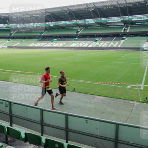 13.09.2026 - 21. swb-Marathon Bremen Michael Burmester http://msf.ph/oto/10488308 13.09.2026 10:21:29 Laufen im Stadion 10244, 10261, 10262, 10818, 10961, 10994, 11067, 11068, 11083, 11142, 11176, 11418, 11512, 11619, 11738, 11854, 11916, 11944, 11964, 12289, 12324, 12358, 12413, 12456, 12513, 12520, 12540, 13505, 13514, 13535, 13540, 13548, 13551, 13558, 13559, 13568, 13575, 13583, 13587, 13588, 13590, 13601, 13605, 13606, 13608, 13610, 13619, 13633, 13636, 13637, 12457, 12458, 13504, 13510, 13522, 13533, 13534, 13536, 13542, 13543, 13554, 13561, 13564, 13579, 13623 meine-sportfotos.de