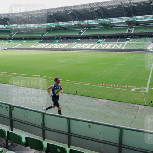 13.09.2026 - 21. swb-Marathon Bremen Michael Burmester http://msf.ph/oto/10488309 13.09.2026 10:21:33 Laufen im Stadion 10244, 10261, 10262, 10302, 10818, 10926, 10961, 10994, 11067, 11068, 11083, 11142, 11176, 11512, 11619, 11738, 11854, 11916, 11944, 11964, 12289, 12324, 12413, 12456, 12513, 12520, 12540, 13505, 13514, 13535, 13540, 13548, 13551, 13558, 13559, 13568, 13575, 13583, 13587, 13588, 13590, 13605, 13606, 13608, 13619, 13633, 13636, 13637, 12457, 12458, 13504, 13510, 13522, 13533, 13534, 13536, 13543, 13554, 13561, 13564, 13579 meine-sportfotos.de