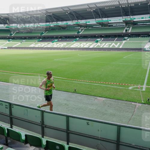 13.09.2026 - 21. swb-Marathon Bremen Michael Burmester http://msf.ph/oto/10488327 13.09.2026 10:22:22 Laufen im Stadion 10244, 10302, 10441, 10575, 10926, 11083, 11127, 11142, 11198, 11227, 11338, 11454, 11619, 11721, 11738, 11854, 11916, 11944, 12003, 12209, 12370, 12395, 12456, 12513, 12520, 12538, 13507, 13513, 13519, 13535, 13539, 13548, 13551, 13553, 13556, 13559, 13568, 13575, 13584, 13587, 13606, 13608, 13616, 13636, 13641, 10366, 10475, 11481, 11652, 12457, 13504, 13530, 13533, 13534, 13536, 13541, 13543, 13550, 13554, 13564 meine-sportfotos.de