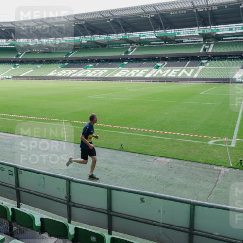 13.09.2026 - 21. swb-Marathon Bremen Michael Burmester http://msf.ph/oto/10488342 13.09.2026 10:23:15 Laufen im Stadion 10235, 10302, 10341, 10441, 10520, 10575, 10592, 10782, 10926, 11042, 11083, 11127, 11198, 11227, 11338, 11373, 11426, 11454, 11619, 11628, 11713, 11721, 11738, 11854, 11903, 11944, 12003, 12053, 12144, 12209, 12339, 12370, 12395, 12404, 12538, 13507, 13513, 13519, 13535, 13539, 13553, 13556, 13559, 13563, 13566, 13580, 13584, 13587, 13616, 13636, 13641, 10366, 10475, 11481, 11652, 13530, 13534, 13541, 13550, 13564 meine-sportfotos.de