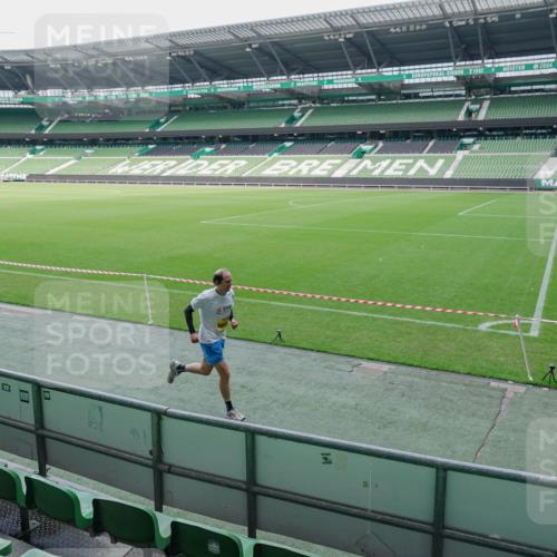 13.09.2026 - 21. swb-Marathon Bremen Michael Burmester http://msf.ph/oto/10488354 13.09.2026 10:23:53 Laufen im Stadion 10235, 10328, 10341, 10441, 10520, 10575, 10592, 10618, 10782, 10972, 11042, 11127, 11143, 11198, 11201, 11227, 11373, 11426, 11628, 11630, 11632, 11713, 11721, 11779, 11826, 11895, 11903, 12053, 12144, 12209, 12246, 12339, 12370, 12395, 12404, 12442, 12468, 12469, 12477, 12525, 13513, 13519, 13520, 13556, 13563, 13566, 13580, 13584, 13585, 13586, 13616, 13641, 10366, 13530, 13541 meine-sportfotos.de