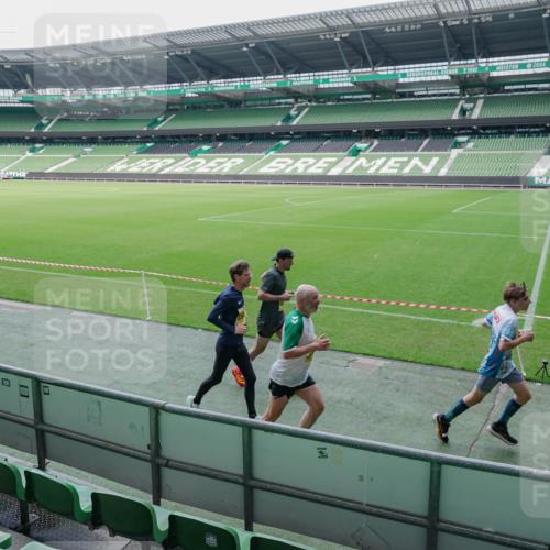 13.09.2026 - 21. swb-Marathon Bremen Michael Burmester http://msf.ph/oto/10488358 13.09.2026 10:24:03 Laufen im Stadion 10235, 10328, 10337, 10341, 10441, 10520, 10575, 10592, 10593, 10618, 10632, 10775, 10782, 10972, 11042, 11127, 11143, 11198, 11201, 11227, 11373, 11426, 11442, 11527, 11607, 11628, 11630, 11632, 11704, 11713, 11721, 11779, 11826, 11895, 11903, 12053, 12144, 12209, 12246, 12281, 12339, 12370, 12395, 12404, 12406, 12426, 12442, 12468, 12469, 12477, 12525, 13513, 13519, 13520, 13556, 13563, 13566, 13580, 13585, 13586, 13616, 13641, 10366 meine-sportfotos.de