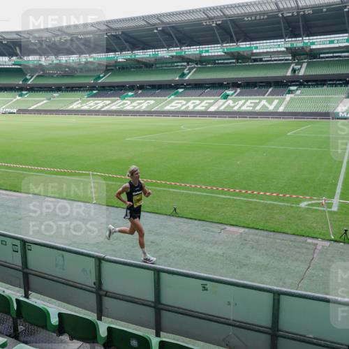 13.09.2026 - 21. swb-Marathon Bremen Michael Burmester http://msf.ph/oto/10488359 13.09.2026 10:24:11 Laufen im Stadion 10235, 10328, 10337, 10341, 10520, 10575, 10592, 10593, 10618, 10632, 10775, 10782, 10972, 11042, 11127, 11143, 11198, 11201, 11227, 11265, 11373, 11375, 11426, 11442, 11527, 11607, 11628, 11630, 11632, 11704, 11713, 11721, 11779, 11826, 11895, 11903, 12053, 12144, 12209, 12246, 12281, 12339, 12395, 12404, 12406, 12426, 12442, 12468, 12469, 12477, 12525, 13513, 13520, 13556, 13563, 13566, 13580, 13585, 13586, 13616 meine-sportfotos.de