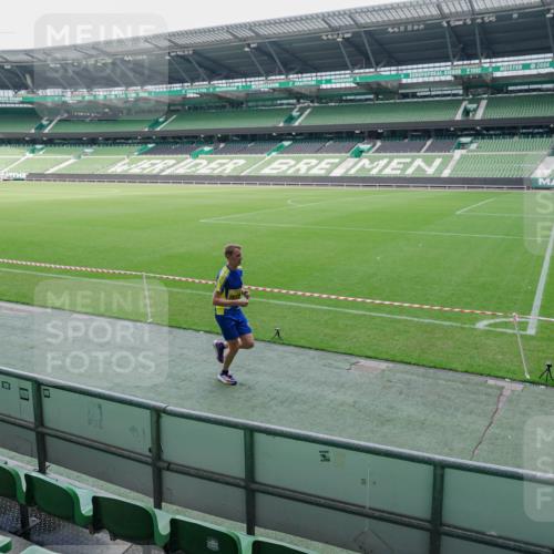 13.09.2026 - 21. swb-Marathon Bremen Michael Burmester http://msf.ph/oto/10488386 13.09.2026 10:25:18 Laufen im Stadion 10143, 10312, 10328, 10336, 10337, 10342, 10346, 10358, 10398, 10456, 10593, 10618, 10632, 10742, 10775, 10806, 10816, 10861, 10972, 10987, 10988, 11019, 11020, 11042, 11088, 11108, 11143, 11187, 11201, 11265, 11312, 11375, 11442, 11447, 11468, 11527, 11607, 11615, 11628, 11630, 11632, 11704, 11758, 11779, 11826, 11895, 11948, 12246, 12281, 12406, 12426, 12442, 12468, 12469, 12477, 12525, 13509, 13520, 13580, 13585, 13586 meine-sportfotos.de