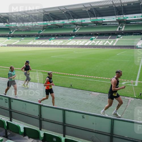 13.09.2026 - 21. swb-Marathon Bremen Michael Burmester http://msf.ph/oto/10488397 13.09.2026 10:26:04 Laufen im Stadion 10143, 10210, 10214, 10228, 10312, 10318, 10328, 10336, 10337, 10342, 10346, 10352, 10358, 10398, 10436, 10445, 10447, 10454, 10456, 10464, 10536, 10541, 10583, 10593, 10632, 10735, 10742, 10775, 10806, 10807, 10816, 10861, 10866, 10987, 10988, 11015, 11019, 11020, 11088, 11108, 11130, 11135, 11155, 11187, 11199, 11209, 11232, 11265, 11312, 11375, 11442, 11447, 11468, 11527, 11607, 11615, 11704, 11758, 11948, 12281, 12406, 12426, 13509 meine-sportfotos.de