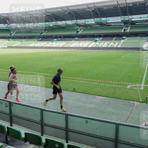 13.09.2026 - 21. swb-Marathon Bremen Michael Burmester http://msf.ph/oto/10488408 13.09.2026 10:26:27 Laufen im Stadion 10096, 10143, 10172, 10210, 10214, 10228, 10231, 10289, 10312, 10318, 10319, 10336, 10342, 10346, 10352, 10398, 10436, 10445, 10447, 10454, 10464, 10489, 10504, 10514, 10536, 10541, 10583, 10628, 10638, 10735, 10742, 10744, 10806, 10807, 10861, 10866, 10873, 10956, 10987, 10988, 10992, 11015, 11019, 11020, 11060, 11063, 11088, 11108, 11110, 11130, 11135, 11155, 11187, 11193, 11199, 11209, 11232, 11312, 11447, 11468, 11615, 11758, 13509 meine-sportfotos.de