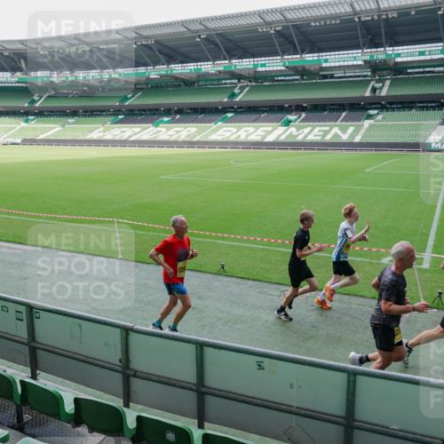 13.09.2026 - 21. swb-Marathon Bremen Michael Burmester http://msf.ph/oto/10488421 13.09.2026 10:26:43 Laufen im Stadion 10096, 10142, 10143, 10172, 10210, 10214, 10228, 10231, 10269, 10289, 10310, 10312, 10318, 10319, 10342, 10346, 10352, 10398, 10436, 10445, 10447, 10454, 10464, 10489, 10504, 10514, 10536, 10541, 10566, 10583, 10628, 10638, 10735, 10742, 10744, 10806, 10807, 10866, 10873, 10897, 10898, 10956, 10987, 10988, 10992, 11015, 11019, 11020, 11060, 11063, 11088, 11108, 11110, 11130, 11135, 11148, 11155, 11187, 11193, 11196, 11199, 11209, 11232, 11312, 11447 meine-sportfotos.de