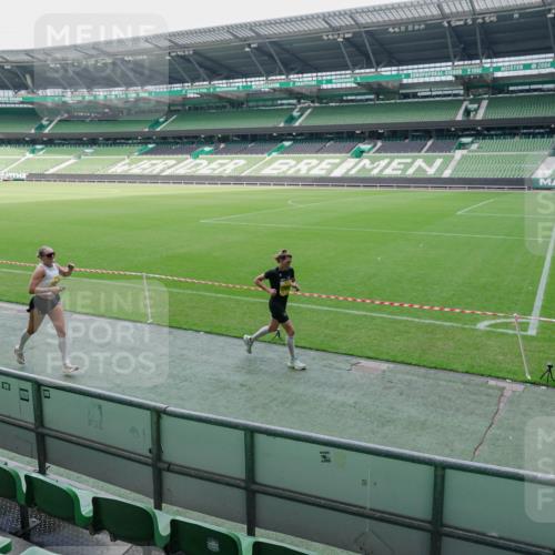 13.09.2026 - 21. swb-Marathon Bremen Michael Burmester http://msf.ph/oto/10488422 13.09.2026 10:26:46 Laufen im Stadion 10096, 10142, 10172, 10210, 10214, 10228, 10231, 10269, 10289, 10310, 10312, 10318, 10319, 10342, 10346, 10352, 10398, 10436, 10445, 10447, 10454, 10464, 10489, 10504, 10514, 10536, 10541, 10566, 10583, 10628, 10638, 10735, 10742, 10744, 10806, 10807, 10866, 10873, 10897, 10898, 10956, 10987, 10988, 10992, 11015, 11019, 11020, 11060, 11063, 11088, 11108, 11110, 11130, 11135, 11148, 11155, 11187, 11193, 11196, 11199, 11209, 11232, 11312, 11447 meine-sportfotos.de