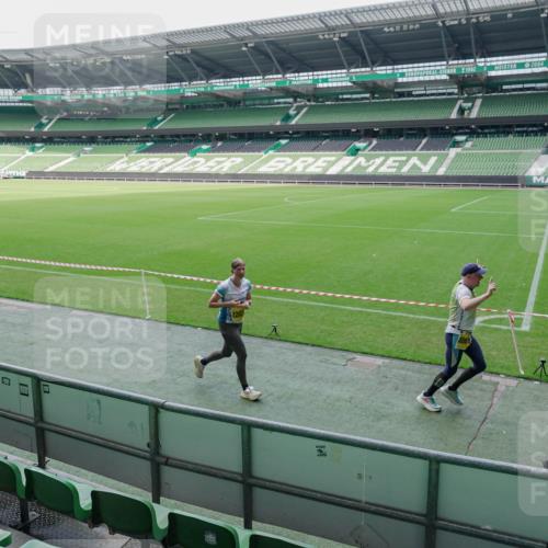 13.09.2026 - 21. swb-Marathon Bremen Michael Burmester http://msf.ph/oto/10488438 13.09.2026 10:27:09 Laufen im Stadion 10096, 10142, 10172, 10210, 10214, 10223, 10228, 10231, 10269, 10289, 10293, 10310, 10318, 10319, 10342, 10352, 10393, 10398, 10436, 10445, 10447, 10454, 10464, 10489, 10504, 10514, 10536, 10541, 10566, 10583, 10628, 10638, 10735, 10744, 10806, 10807, 10846, 10860, 10866, 10873, 10897, 10898, 10917, 10956, 10987, 10992, 11015, 11019, 11060, 11063, 11076, 11088, 11110, 11111, 11130, 11135, 11148, 11155, 11187, 11193, 11196, 11199, 11209, 11232 meine-sportfotos.de