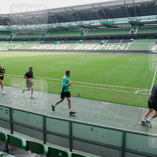 13.09.2026 - 21. swb-Marathon Bremen Michael Burmester http://msf.ph/oto/10488445 13.09.2026 10:27:18 Laufen im Stadion 10096, 10142, 10172, 10189, 10210, 10214, 10223, 10228, 10231, 10269, 10289, 10293, 10310, 10318, 10319, 10352, 10393, 10398, 10436, 10445, 10447, 10454, 10464, 10489, 10504, 10508, 10514, 10536, 10541, 10566, 10583, 10594, 10628, 10638, 10735, 10744, 10806, 10807, 10846, 10860, 10866, 10873, 10897, 10898, 10917, 10956, 10987, 10992, 11015, 11060, 11063, 11076, 11110, 11111, 11130, 11135, 11148, 11155, 11187, 11193, 11196, 11199, 11209, 11232 meine-sportfotos.de