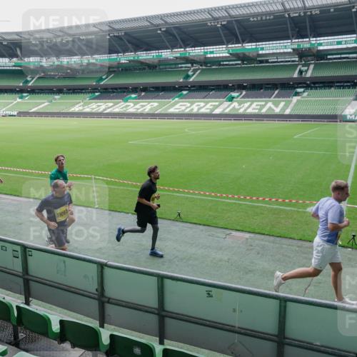 13.09.2026 - 21. swb-Marathon Bremen Michael Burmester http://msf.ph/oto/10488458 13.09.2026 10:27:32 Laufen im Stadion 10096, 10142, 10172, 10189, 10210, 10214, 10223, 10228, 10231, 10269, 10270, 10289, 10293, 10310, 10318, 10319, 10329, 10352, 10393, 10436, 10445, 10447, 10464, 10489, 10504, 10508, 10514, 10536, 10541, 10566, 10583, 10594, 10628, 10638, 10735, 10744, 10770, 10807, 10814, 10846, 10860, 10866, 10873, 10897, 10898, 10917, 10956, 10992, 11015, 11060, 11063, 11076, 11092, 11110, 11111, 11130, 11135, 11148, 11155, 11193, 11196, 11199, 11209, 11232 meine-sportfotos.de