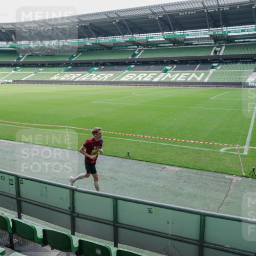 13.09.2026 - 21. swb-Marathon Bremen Michael Burmester http://msf.ph/oto/10488465 13.09.2026 10:27:43 Laufen im Stadion 10096, 10142, 10172, 10189, 10210, 10214, 10223, 10231, 10269, 10270, 10289, 10293, 10294, 10310, 10318, 10319, 10329, 10352, 10393, 10436, 10445, 10464, 10489, 10504, 10508, 10514, 10536, 10541, 10544, 10566, 10583, 10594, 10628, 10638, 10655, 10709, 10744, 10770, 10807, 10814, 10846, 10860, 10873, 10897, 10898, 10917, 10956, 10992, 11058, 11060, 11063, 11076, 11087, 11092, 11110, 11111, 11130, 11135, 11148, 11193, 11196 meine-sportfotos.de