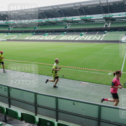13.09.2026 - 21. swb-Marathon Bremen Michael Burmester http://msf.ph/oto/10488472 13.09.2026 10:27:53 Laufen im Stadion 10096, 10142, 10172, 10189, 10223, 10231, 10269, 10270, 10289, 10293, 10294, 10310, 10316, 10318, 10319, 10329, 10393, 10436, 10445, 10464, 10489, 10504, 10508, 10514, 10538, 10541, 10544, 10566, 10583, 10594, 10628, 10638, 10655, 10709, 10744, 10770, 10807, 10814, 10835, 10846, 10860, 10873, 10897, 10898, 10917, 10956, 10992, 10993, 11035, 11058, 11060, 11063, 11076, 11087, 11092, 11110, 11111, 11130, 11135, 11148, 11193, 11196 meine-sportfotos.de