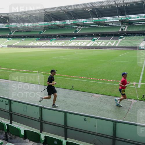 13.09.2026 - 21. swb-Marathon Bremen Michael Burmester http://msf.ph/oto/10488515 13.09.2026 10:28:58 Laufen im Stadion 10162, 10170, 10183, 10189, 10200, 10218, 10223, 10253, 10267, 10270, 10293, 10294, 10316, 10329, 10334, 10348, 10381, 10393, 10421, 10426, 10508, 10525, 10537, 10538, 10544, 10594, 10655, 10709, 10739, 10763, 10770, 10814, 10825, 10835, 10840, 10846, 10860, 10876, 10910, 10917, 10923, 10966, 10993, 11005, 11007, 11018, 11035, 11058, 11076, 11087, 11092, 11109, 11111 meine-sportfotos.de