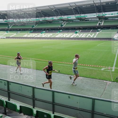 13.09.2026 - 21. swb-Marathon Bremen Michael Burmester http://msf.ph/oto/10488550 13.09.2026 10:29:47 Laufen im Stadion 10162, 10170, 10183, 10193, 10200, 10218, 10233, 10253, 10267, 10294, 10304, 10316, 10334, 10339, 10348, 10359, 10381, 10392, 10421, 10426, 10452, 10467, 10515, 10525, 10537, 10538, 10544, 10585, 10588, 10641, 10652, 10655, 10709, 10734, 10739, 10761, 10763, 10764, 10780, 10808, 10825, 10827, 10835, 10837, 10840, 10862, 10863, 10876, 10884, 10887, 10906, 10910, 10923, 10966, 10984, 10993, 11002, 11005, 11007, 11018, 11035, 11038, 11058, 11087, 11109, 11128 meine-sportfotos.de
