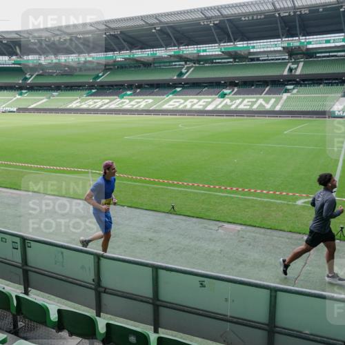 13.09.2026 - 21. swb-Marathon Bremen Michael Burmester http://msf.ph/oto/10488561 13.09.2026 10:29:58 Laufen im Stadion 10162, 10170, 10174, 10183, 10193, 10200, 10218, 10233, 10253, 10267, 10281, 10304, 10316, 10334, 10339, 10348, 10359, 10381, 10392, 10421, 10426, 10452, 10467, 10515, 10525, 10537, 10585, 10588, 10641, 10652, 10714, 10734, 10739, 10761, 10763, 10764, 10765, 10780, 10808, 10825, 10827, 10835, 10837, 10840, 10862, 10863, 10876, 10884, 10886, 10887, 10906, 10910, 10923, 10966, 10984, 11002, 11005, 11007, 11018, 11035, 11038, 11109, 11128, 11206 meine-sportfotos.de