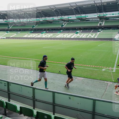 13.09.2026 - 21. swb-Marathon Bremen Michael Burmester http://msf.ph/oto/10488565 13.09.2026 10:30:02 Laufen im Stadion 10162, 10170, 10174, 10183, 10193, 10200, 10218, 10233, 10253, 10267, 10281, 10304, 10334, 10339, 10348, 10359, 10381, 10392, 10421, 10426, 10452, 10467, 10515, 10525, 10537, 10585, 10588, 10641, 10652, 10714, 10734, 10739, 10761, 10763, 10764, 10765, 10780, 10808, 10825, 10827, 10835, 10837, 10840, 10862, 10863, 10876, 10884, 10886, 10887, 10906, 10910, 10923, 10966, 10984, 11002, 11005, 11007, 11018, 11035, 11038, 11109, 11128, 11206 meine-sportfotos.de