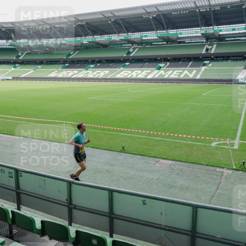 13.09.2026 - 21. swb-Marathon Bremen Michael Burmester http://msf.ph/oto/10488567 13.09.2026 10:30:08 Laufen im Stadion 10162, 10170, 10174, 10183, 10193, 10200, 10218, 10227, 10233, 10253, 10267, 10281, 10304, 10334, 10339, 10348, 10359, 10381, 10392, 10421, 10426, 10448, 10452, 10467, 10515, 10525, 10537, 10585, 10588, 10641, 10652, 10714, 10734, 10739, 10757, 10761, 10763, 10764, 10765, 10780, 10808, 10821, 10822, 10825, 10827, 10837, 10838, 10840, 10862, 10863, 10876, 10884, 10886, 10887, 10906, 10910, 10923, 10966, 10984, 11002, 11007, 11018, 11038, 11109, 11128, 11206 meine-sportfotos.de
