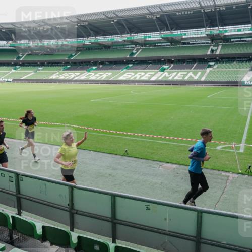 13.09.2026 - 21. swb-Marathon Bremen Michael Burmester http://msf.ph/oto/10488569 13.09.2026 10:30:11 Laufen im Stadion 10162, 10170, 10174, 10183, 10193, 10200, 10218, 10227, 10233, 10253, 10281, 10304, 10334, 10339, 10348, 10359, 10381, 10392, 10426, 10448, 10452, 10467, 10515, 10525, 10537, 10585, 10588, 10641, 10652, 10714, 10734, 10757, 10761, 10763, 10764, 10765, 10780, 10808, 10821, 10822, 10825, 10827, 10837, 10838, 10840, 10862, 10863, 10876, 10884, 10886, 10887, 10906, 10910, 10923, 10966, 10984, 11002, 11007, 11018, 11038, 11109, 11128, 11206 meine-sportfotos.de