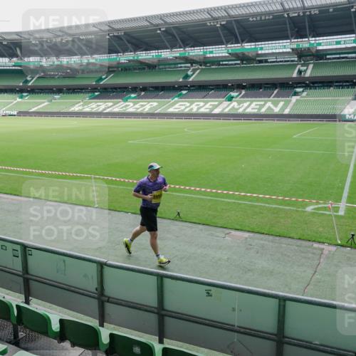 13.09.2026 - 21. swb-Marathon Bremen Michael Burmester http://msf.ph/oto/10488585 13.09.2026 10:30:36 Laufen im Stadion 10141, 10162, 10174, 10183, 10193, 10218, 10227, 10233, 10253, 10281, 10284, 10304, 10334, 10339, 10359, 10381, 10392, 10426, 10448, 10452, 10467, 10471, 10478, 10479, 10515, 10537, 10577, 10579, 10585, 10588, 10641, 10652, 10684, 10685, 10714, 10734, 10757, 10761, 10763, 10764, 10765, 10780, 10808, 10821, 10822, 10825, 10827, 10837, 10838, 10862, 10863, 10884, 10886, 10887, 10906, 10966, 10984, 11002, 11038, 11109, 11128, 11206, 11350 meine-sportfotos.de