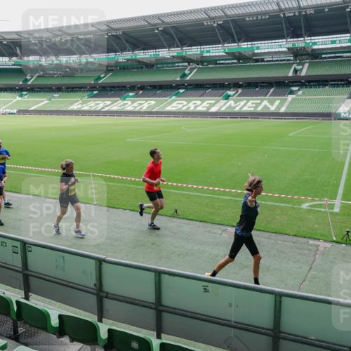 13.09.2026 - 21. swb-Marathon Bremen Michael Burmester http://msf.ph/oto/10488587 13.09.2026 10:30:38 Laufen im Stadion 10141, 10162, 10174, 10183, 10193, 10218, 10227, 10233, 10253, 10281, 10284, 10304, 10334, 10339, 10359, 10381, 10392, 10426, 10448, 10452, 10467, 10471, 10478, 10479, 10515, 10537, 10577, 10579, 10585, 10588, 10641, 10652, 10684, 10685, 10714, 10734, 10757, 10761, 10764, 10765, 10780, 10808, 10821, 10822, 10825, 10827, 10837, 10838, 10862, 10863, 10884, 10886, 10887, 10906, 10966, 10984, 11002, 11038, 11109, 11128, 11206, 11350 meine-sportfotos.de