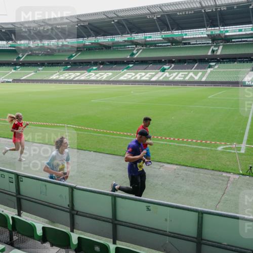 13.09.2026 - 21. swb-Marathon Bremen Michael Burmester http://msf.ph/oto/10488611 13.09.2026 10:31:18 Laufen im Stadion 10141, 10146, 10174, 10193, 10222, 10227, 10233, 10255, 10281, 10284, 10304, 10339, 10359, 10392, 10443, 10448, 10452, 10471, 10478, 10479, 10503, 10515, 10529, 10540, 10543, 10555, 10577, 10579, 10588, 10589, 10608, 10610, 10626, 10631, 10641, 10646, 10652, 10684, 10685, 10703, 10704, 10708, 10714, 10725, 10757, 10764, 10765, 10780, 10808, 10821, 10822, 10837, 10838, 10862, 10863, 10884, 10886, 10887, 10906, 10984, 11002, 11038, 11206, 11350 meine-sportfotos.de
