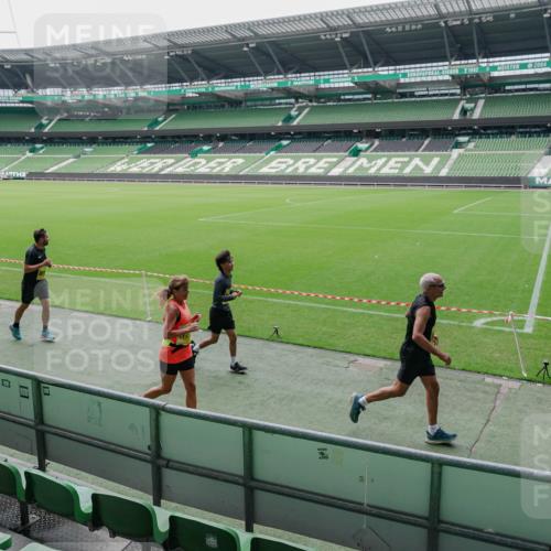 13.09.2026 - 21. swb-Marathon Bremen Michael Burmester http://msf.ph/oto/10488654 13.09.2026 10:31:59 Laufen im Stadion 10141, 10146, 10174, 10203, 10222, 10226, 10227, 10243, 10246, 10249, 10255, 10256, 10281, 10284, 10322, 10365, 10372, 10410, 10443, 10448, 10471, 10478, 10479, 10486, 10503, 10517, 10518, 10529, 10540, 10543, 10550, 10555, 10565, 10577, 10579, 10589, 10608, 10610, 10626, 10631, 10646, 10670, 10675, 10684, 10685, 10690, 10703, 10704, 10707, 10708, 10714, 10721, 10725, 10757, 10765, 10771, 10821, 10822, 10838, 10886, 11206, 11350 meine-sportfotos.de
