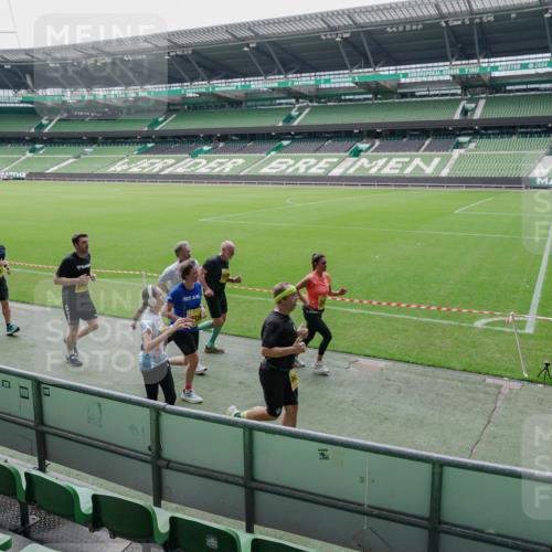 13.09.2026 - 21. swb-Marathon Bremen Michael Burmester http://msf.ph/oto/10488665 13.09.2026 10:32:10 Laufen im Stadion 10067, 10141, 10146, 10203, 10222, 10226, 10227, 10243, 10246, 10249, 10255, 10256, 10284, 10322, 10365, 10372, 10379, 10410, 10443, 10448, 10471, 10478, 10479, 10486, 10503, 10517, 10518, 10529, 10540, 10543, 10550, 10555, 10565, 10577, 10579, 10589, 10608, 10610, 10626, 10631, 10646, 10670, 10675, 10684, 10685, 10690, 10703, 10704, 10707, 10708, 10721, 10725, 10757, 10771, 10821, 10822, 10838, 11350 meine-sportfotos.de