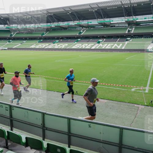 13.09.2026 - 21. swb-Marathon Bremen Michael Burmester http://msf.ph/oto/10488676 13.09.2026 10:32:28 Laufen im Stadion 10067, 10078, 10141, 10146, 10166, 10203, 10211, 10222, 10226, 10243, 10246, 10249, 10255, 10256, 10284, 10300, 10322, 10365, 10372, 10374, 10379, 10383, 10394, 10410, 10443, 10471, 10478, 10479, 10486, 10494, 10503, 10517, 10518, 10529, 10540, 10543, 10550, 10555, 10565, 10577, 10579, 10589, 10608, 10610, 10626, 10631, 10646, 10670, 10675, 10684, 10685, 10690, 10703, 10704, 10707, 10708, 10721, 10725, 10728, 10745, 10771, 10794 meine-sportfotos.de