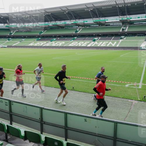 13.09.2026 - 21. swb-Marathon Bremen Michael Burmester http://msf.ph/oto/10488679 13.09.2026 10:32:30 Laufen im Stadion 10067, 10078, 10146, 10166, 10184, 10203, 10211, 10222, 10226, 10243, 10246, 10249, 10255, 10256, 10284, 10300, 10322, 10365, 10372, 10374, 10379, 10383, 10394, 10410, 10443, 10471, 10478, 10479, 10486, 10494, 10503, 10517, 10518, 10529, 10540, 10543, 10550, 10555, 10565, 10577, 10579, 10589, 10608, 10610, 10626, 10631, 10646, 10670, 10675, 10684, 10685, 10690, 10703, 10704, 10707, 10708, 10721, 10725, 10728, 10745, 10771, 10794 meine-sportfotos.de