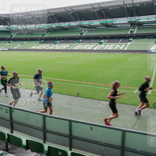 13.09.2026 - 21. swb-Marathon Bremen Michael Burmester http://msf.ph/oto/10488692 13.09.2026 10:32:44 Laufen im Stadion 10067, 10078, 10146, 10166, 10184, 10203, 10211, 10222, 10226, 10243, 10246, 10249, 10255, 10256, 10300, 10322, 10365, 10372, 10374, 10379, 10383, 10394, 10408, 10410, 10443, 10471, 10478, 10486, 10494, 10503, 10517, 10518, 10529, 10530, 10540, 10543, 10550, 10555, 10565, 10579, 10589, 10608, 10610, 10626, 10631, 10646, 10670, 10673, 10675, 10687, 10690, 10703, 10704, 10707, 10708, 10721, 10725, 10728, 10745, 10749, 10750, 10771, 10794 meine-sportfotos.de