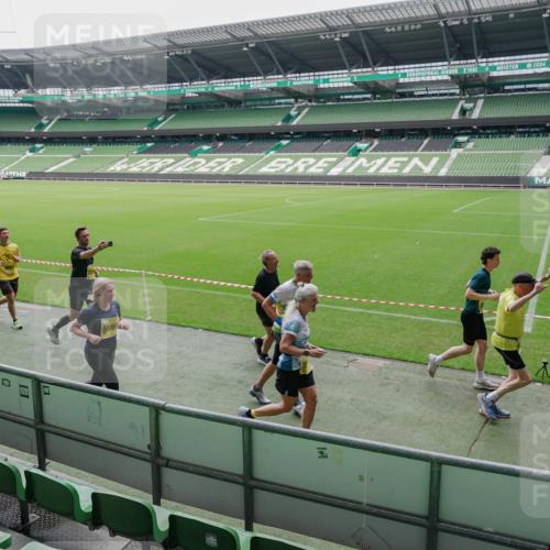 13.09.2026 - 21. swb-Marathon Bremen Michael Burmester http://msf.ph/oto/10488742 13.09.2026 10:33:55 Laufen im Stadion 10018, 10067, 10078, 10147, 10166, 10177, 10184, 10203, 10211, 10226, 10236, 10240, 10249, 10254, 10297, 10300, 10355, 10356, 10367, 10368, 10369, 10372, 10374, 10379, 10383, 10394, 10408, 10415, 10423, 10428, 10460, 10486, 10494, 10530, 10550, 10578, 10604, 10639, 10668, 10669, 10670, 10673, 10675, 10687, 10691, 10699, 10700, 10728, 10745, 10749, 10750, 10771, 10772, 10787, 10788, 10794, 10809, 10828, 10857, 10867, 10914, 11126, 11162, 11343, 11803 meine-sportfotos.de