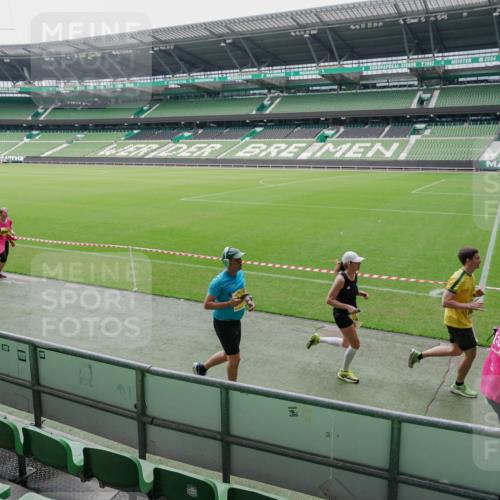 13.09.2026 - 21. swb-Marathon Bremen Michael Burmester http://msf.ph/oto/10488745 13.09.2026 10:33:58 Laufen im Stadion 10018, 10067, 10078, 10147, 10166, 10177, 10184, 10203, 10211, 10236, 10240, 10249, 10254, 10297, 10300, 10355, 10356, 10367, 10368, 10369, 10372, 10374, 10379, 10383, 10394, 10408, 10415, 10423, 10428, 10460, 10485, 10486, 10494, 10530, 10550, 10578, 10604, 10639, 10668, 10669, 10673, 10675, 10687, 10691, 10699, 10700, 10728, 10745, 10749, 10750, 10771, 10772, 10787, 10788, 10794, 10809, 10828, 10857, 10867, 10914, 10928, 11126, 11162, 11343, 11803 meine-sportfotos.de