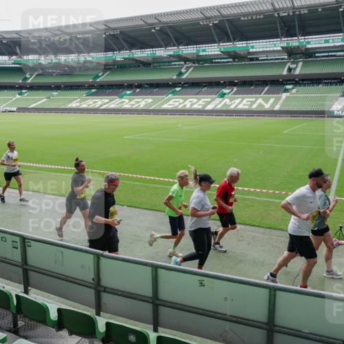 13.09.2026 - 21. swb-Marathon Bremen Michael Burmester http://msf.ph/oto/10488749 13.09.2026 10:34:01 Laufen im Stadion 10018, 10067, 10078, 10147, 10166, 10177, 10184, 10203, 10211, 10236, 10240, 10254, 10297, 10300, 10355, 10356, 10367, 10368, 10369, 10372, 10374, 10379, 10383, 10394, 10408, 10415, 10423, 10428, 10460, 10485, 10486, 10494, 10530, 10550, 10559, 10578, 10604, 10639, 10668, 10669, 10673, 10675, 10687, 10691, 10699, 10700, 10728, 10745, 10749, 10750, 10771, 10772, 10787, 10788, 10794, 10809, 10828, 10857, 10867, 10914, 10928, 11126, 11162, 11343, 11803, 10222 meine-sportfotos.de