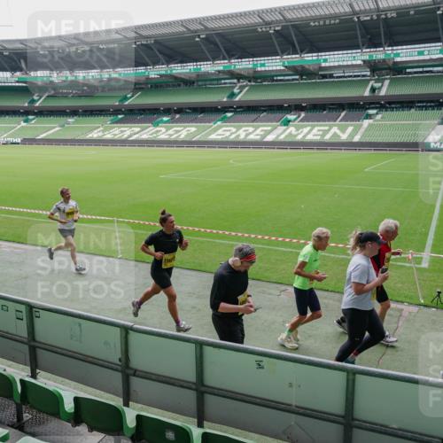 13.09.2026 - 21. swb-Marathon Bremen Michael Burmester http://msf.ph/oto/10488750 13.09.2026 10:34:01 Laufen im Stadion 10018, 10067, 10078, 10147, 10166, 10177, 10184, 10203, 10211, 10236, 10240, 10254, 10297, 10300, 10355, 10356, 10367, 10368, 10369, 10372, 10374, 10379, 10383, 10394, 10408, 10415, 10423, 10428, 10460, 10485, 10486, 10494, 10530, 10550, 10559, 10578, 10604, 10639, 10668, 10669, 10673, 10675, 10687, 10691, 10699, 10700, 10728, 10745, 10749, 10750, 10771, 10772, 10787, 10788, 10794, 10809, 10828, 10857, 10867, 10914, 10928, 11126, 11162, 11343, 11803, 10222 meine-sportfotos.de