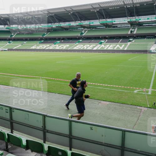 13.09.2026 - 21. swb-Marathon Bremen Michael Burmester http://msf.ph/oto/10488754 13.09.2026 10:34:06 Laufen im Stadion 10018, 10067, 10078, 10147, 10166, 10177, 10184, 10203, 10211, 10236, 10240, 10254, 10297, 10300, 10355, 10356, 10367, 10368, 10369, 10372, 10374, 10379, 10383, 10394, 10408, 10415, 10423, 10428, 10460, 10485, 10494, 10530, 10550, 10559, 10578, 10604, 10639, 10668, 10669, 10673, 10677, 10687, 10691, 10699, 10700, 10728, 10745, 10749, 10750, 10772, 10787, 10788, 10794, 10809, 10828, 10857, 10867, 10914, 10928, 11126, 11162, 11343, 11803, 10146, 10222, 10626 meine-sportfotos.de