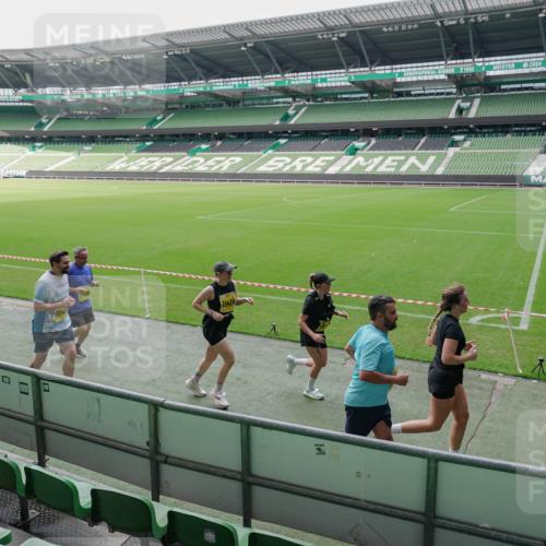 13.09.2026 - 21. swb-Marathon Bremen Michael Burmester http://msf.ph/oto/10488772 13.09.2026 10:34:31 Laufen im Stadion 10018, 10078, 10093, 10144, 10147, 10157, 10177, 10184, 10185, 10211, 10236, 10240, 10254, 10297, 10355, 10356, 10367, 10368, 10369, 10374, 10408, 10415, 10423, 10427, 10428, 10460, 10485, 10494, 10528, 10530, 10559, 10578, 10604, 10639, 10668, 10669, 10673, 10677, 10687, 10691, 10699, 10700, 10715, 10745, 10749, 10750, 10772, 10787, 10788, 10794, 10809, 10828, 10857, 10867, 10914, 10928, 11126, 11162, 11343, 11803, 10146, 10222, 10626 meine-sportfotos.de