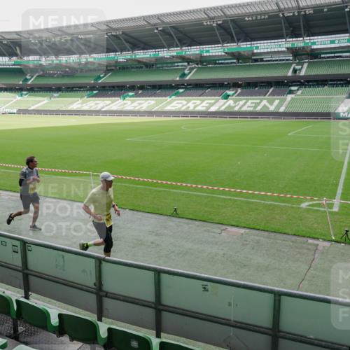 13.09.2026 - 21. swb-Marathon Bremen Michael Burmester http://msf.ph/oto/10488777 13.09.2026 10:34:35 Laufen im Stadion 10018, 10078, 10093, 10144, 10147, 10157, 10177, 10184, 10185, 10211, 10236, 10240, 10245, 10254, 10297, 10355, 10356, 10367, 10368, 10369, 10377, 10408, 10415, 10423, 10427, 10428, 10460, 10485, 10528, 10530, 10559, 10578, 10604, 10639, 10668, 10669, 10673, 10677, 10687, 10691, 10699, 10700, 10715, 10745, 10749, 10750, 10772, 10787, 10788, 10809, 10828, 10857, 10867, 10914, 10928, 11126, 11162, 11343, 11803, 10146, 10222, 10626 meine-sportfotos.de