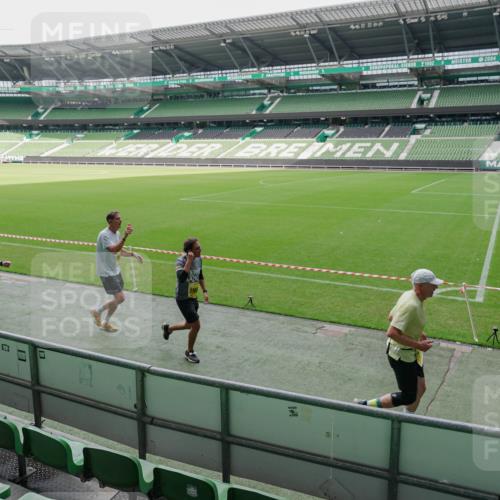 13.09.2026 - 21. swb-Marathon Bremen Michael Burmester http://msf.ph/oto/10488778 13.09.2026 10:34:36 Laufen im Stadion 10018, 10078, 10093, 10144, 10147, 10157, 10177, 10184, 10185, 10211, 10236, 10240, 10245, 10254, 10297, 10355, 10356, 10367, 10368, 10369, 10377, 10408, 10415, 10423, 10427, 10428, 10460, 10485, 10528, 10530, 10559, 10578, 10604, 10639, 10668, 10669, 10673, 10677, 10687, 10691, 10699, 10700, 10715, 10745, 10749, 10750, 10772, 10787, 10788, 10809, 10828, 10857, 10867, 10914, 10928, 11126, 11162, 11343, 11803, 10146, 10222, 10626 meine-sportfotos.de