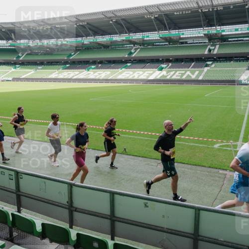 13.09.2026 - 21. swb-Marathon Bremen Michael Burmester http://msf.ph/oto/10488781 13.09.2026 10:34:39 Laufen im Stadion 10018, 10093, 10144, 10147, 10157, 10173, 10175, 10177, 10184, 10185, 10211, 10236, 10240, 10245, 10254, 10297, 10355, 10356, 10367, 10368, 10369, 10377, 10408, 10415, 10423, 10427, 10428, 10460, 10485, 10492, 10528, 10530, 10559, 10578, 10604, 10639, 10668, 10669, 10673, 10677, 10687, 10691, 10699, 10700, 10715, 10749, 10750, 10772, 10787, 10788, 10809, 10828, 10857, 10867, 10914, 10928, 11126, 11162, 11343, 11803, 10146, 10222, 10626 meine-sportfotos.de