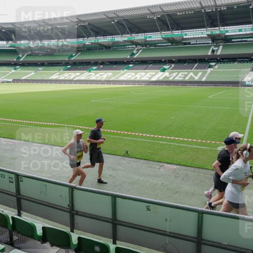 13.09.2026 - 21. swb-Marathon Bremen Michael Burmester http://msf.ph/oto/10488786 13.09.2026 10:34:44 Laufen im Stadion 10018, 10093, 10144, 10147, 10157, 10173, 10175, 10177, 10185, 10236, 10240, 10245, 10254, 10297, 10309, 10355, 10356, 10367, 10368, 10369, 10377, 10408, 10415, 10423, 10427, 10428, 10460, 10485, 10492, 10528, 10530, 10559, 10578, 10604, 10639, 10668, 10669, 10673, 10677, 10687, 10691, 10699, 10700, 10715, 10749, 10750, 10772, 10787, 10788, 10809, 10828, 10857, 10867, 10914, 10928, 11126, 11162, 11343, 11803, 10146, 10222, 10626 meine-sportfotos.de