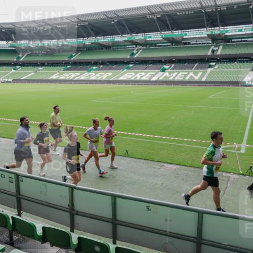 13.09.2026 - 21. swb-Marathon Bremen Michael Burmester http://msf.ph/oto/10488793 13.09.2026 10:34:53 Laufen im Stadion 10018, 10093, 10144, 10147, 10157, 10173, 10175, 10177, 10181, 10185, 10236, 10240, 10245, 10254, 10297, 10309, 10355, 10356, 10367, 10368, 10369, 10377, 10415, 10423, 10427, 10428, 10460, 10485, 10492, 10528, 10559, 10578, 10604, 10636, 10639, 10668, 10669, 10677, 10687, 10691, 10699, 10700, 10715, 10772, 10787, 10788, 10809, 10828, 10857, 10867, 10914, 10928, 11126, 11162, 11343, 11803, 10146, 10222, 10626 meine-sportfotos.de