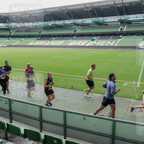 13.09.2026 - 21. swb-Marathon Bremen Michael Burmester http://msf.ph/oto/10488795 13.09.2026 10:34:54 Laufen im Stadion 10018, 10093, 10144, 10147, 10157, 10173, 10175, 10177, 10181, 10185, 10236, 10240, 10245, 10254, 10297, 10309, 10355, 10356, 10367, 10368, 10369, 10377, 10415, 10423, 10427, 10428, 10460, 10485, 10492, 10528, 10559, 10578, 10604, 10636, 10639, 10668, 10669, 10677, 10687, 10691, 10699, 10700, 10715, 10772, 10787, 10788, 10809, 10828, 10857, 10867, 10914, 10928, 11126, 11162, 11343, 11803, 10146, 10222, 10626 meine-sportfotos.de