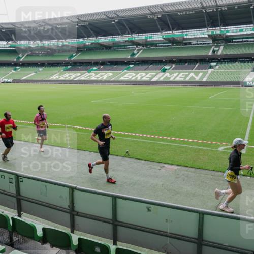 13.09.2026 - 21. swb-Marathon Bremen Michael Burmester http://msf.ph/oto/10488799 13.09.2026 10:35:01 Laufen im Stadion 10018, 10093, 10144, 10147, 10157, 10173, 10175, 10177, 10181, 10182, 10185, 10195, 10240, 10245, 10254, 10297, 10309, 10355, 10356, 10367, 10368, 10369, 10377, 10409, 10415, 10427, 10428, 10460, 10477, 10485, 10492, 10528, 10559, 10578, 10604, 10617, 10636, 10639, 10668, 10669, 10677, 10691, 10699, 10700, 10715, 10772, 10787, 10828, 10857, 10867, 10914, 10928, 11126, 11162, 11343, 11803, 10146, 10222, 10626 meine-sportfotos.de