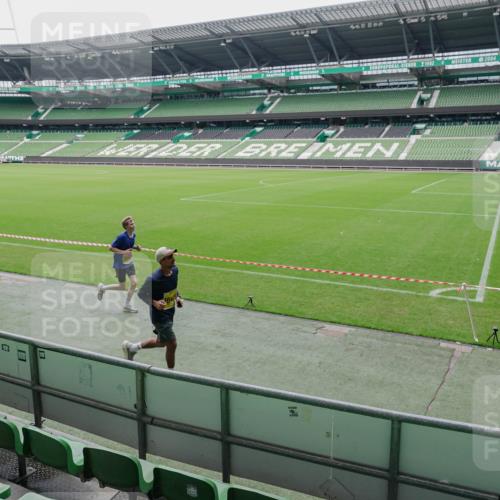 13.09.2026 - 21. swb-Marathon Bremen Michael Burmester http://msf.ph/oto/10488823 13.09.2026 10:35:31 Laufen im Stadion 10093, 10144, 10147, 10152, 10157, 10160, 10173, 10175, 10177, 10181, 10182, 10185, 10187, 10195, 10245, 10251, 10254, 10263, 10272, 10275, 10291, 10306, 10309, 10356, 10357, 10367, 10368, 10369, 10377, 10382, 10409, 10415, 10420, 10427, 10439, 10460, 10473, 10477, 10481, 10485, 10492, 10528, 10559, 10560, 10617, 10636, 10639, 10669, 10671, 10672, 10677, 10700, 10715, 10828, 10867, 10914, 10928, 11126, 11162, 11343, 11803, 10146, 10222, 10626 meine-sportfotos.de