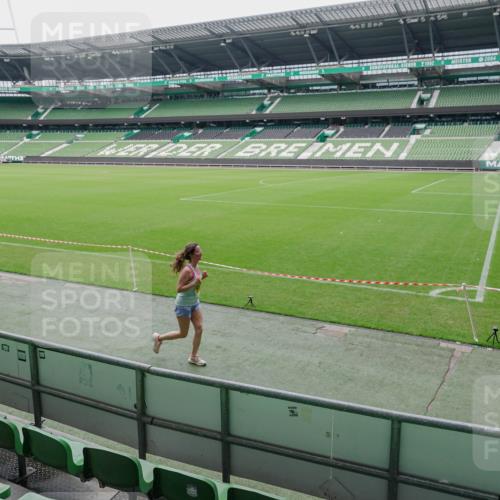 13.09.2026 - 21. swb-Marathon Bremen Michael Burmester http://msf.ph/oto/10488836 13.09.2026 10:35:46 Laufen im Stadion 10093, 10144, 10147, 10152, 10157, 10160, 10173, 10175, 10181, 10182, 10185, 10187, 10195, 10245, 10251, 10263, 10272, 10275, 10278, 10291, 10306, 10309, 10338, 10356, 10357, 10367, 10368, 10369, 10377, 10382, 10403, 10409, 10411, 10420, 10427, 10439, 10473, 10477, 10481, 10485, 10492, 10528, 10531, 10559, 10560, 10569, 10607, 10617, 10636, 10639, 10669, 10671, 10672, 10677, 10715, 10828, 10914, 10928, 11162, 11343, 11803, 10146, 10222, 10626 meine-sportfotos.de