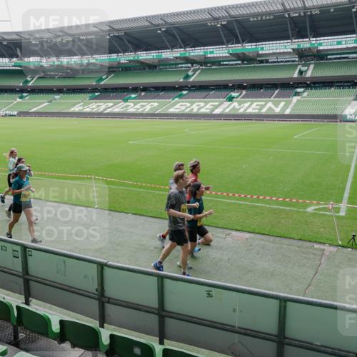 13.09.2026 - 21. swb-Marathon Bremen Michael Burmester http://msf.ph/oto/10488848 13.09.2026 10:35:59 Laufen im Stadion 10093, 10144, 10147, 10152, 10153, 10154, 10157, 10160, 10173, 10175, 10181, 10182, 10185, 10187, 10195, 10198, 10245, 10251, 10257, 10263, 10272, 10275, 10278, 10291, 10296, 10306, 10309, 10338, 10357, 10367, 10368, 10369, 10377, 10382, 10390, 10403, 10409, 10411, 10420, 10427, 10429, 10439, 10473, 10477, 10481, 10485, 10492, 10528, 10531, 10559, 10560, 10569, 10607, 10617, 10633, 10636, 10639, 10671, 10672, 10677, 10715, 10928, 11803, 10146, 10222, 10626 meine-sportfotos.de