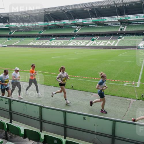 13.09.2026 - 21. swb-Marathon Bremen Michael Burmester http://msf.ph/oto/10488856 13.09.2026 10:36:06 Laufen im Stadion 10092, 10093, 10144, 10152, 10153, 10154, 10157, 10160, 10173, 10175, 10181, 10182, 10185, 10187, 10195, 10198, 10237, 10245, 10251, 10257, 10263, 10272, 10275, 10278, 10291, 10296, 10306, 10309, 10338, 10357, 10369, 10377, 10382, 10390, 10403, 10409, 10411, 10420, 10427, 10429, 10439, 10473, 10477, 10481, 10485, 10492, 10497, 10528, 10531, 10559, 10560, 10569, 10607, 10613, 10617, 10633, 10636, 10647, 10648, 10671, 10672, 10677, 10715, 10928 meine-sportfotos.de